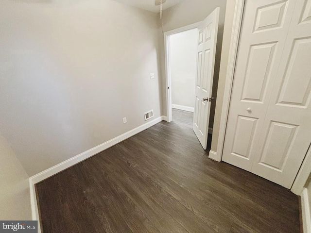 1721 N BOND ST, Baltimore, MD 21213