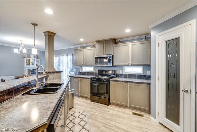 5109 Redbud Drive SW 343, Navarre, OH 44662