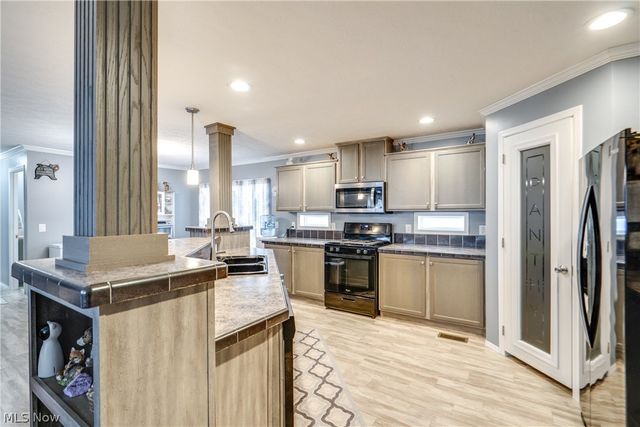 5109 Redbud Drive SW 343, Navarre, OH 44662