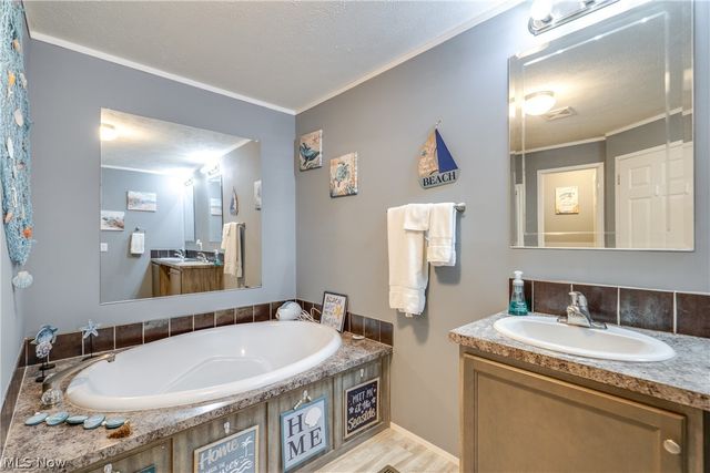 5109 Redbud Drive SW 343, Navarre, OH 44662