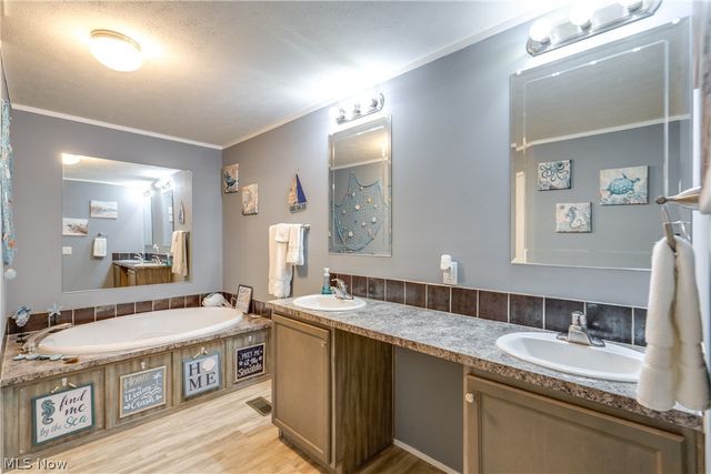 5109 Redbud Drive SW 343, Navarre, OH 44662