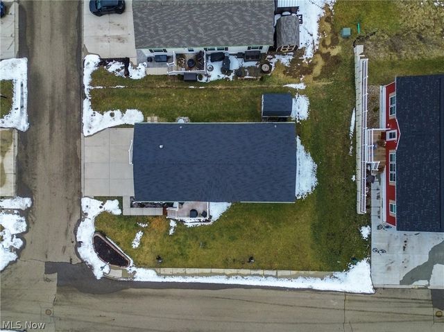 5109 Redbud Drive SW 343, Navarre, OH 44662