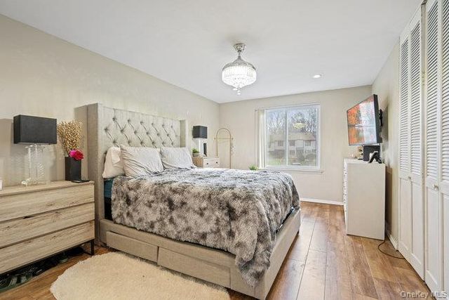 412 Clubhouse Court, Coram, NY 11727