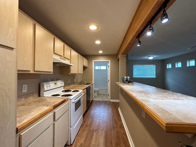 831 West 25th Street 7, Houston, TX 77008