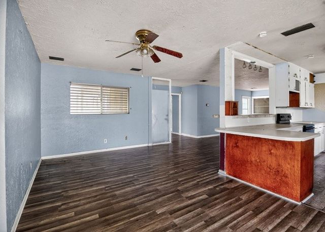 1509 Devon Dr, Corpus Christi, TX 78415