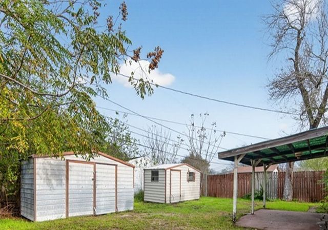 1509 Devon Dr, Corpus Christi, TX 78415