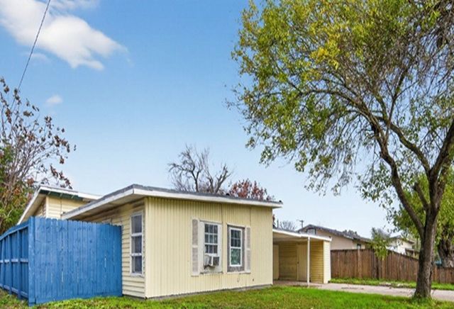 1509 Devon Dr, Corpus Christi, TX 78415