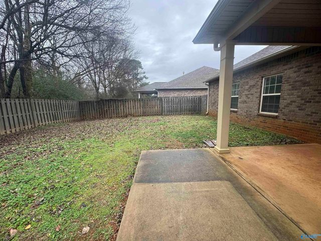 101 Somerset Park Drive, Huntsville, AL 35811