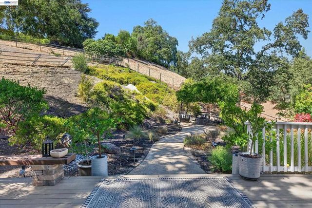 511 El Pintado Rd, Danville, CA 94526
