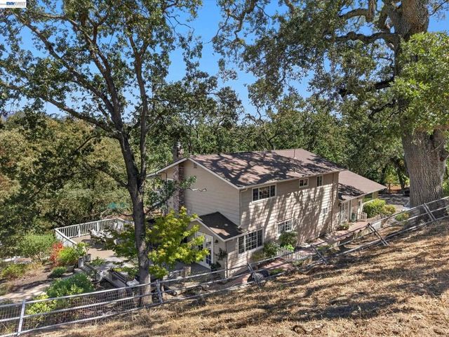 511 El Pintado Rd, Danville, CA 94526
