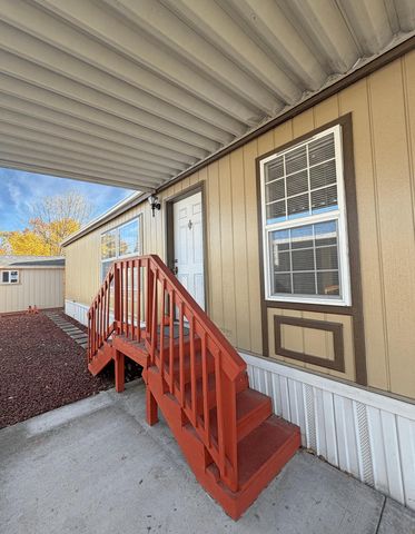 1570 S Peach Street 106, Medford, OR 97501