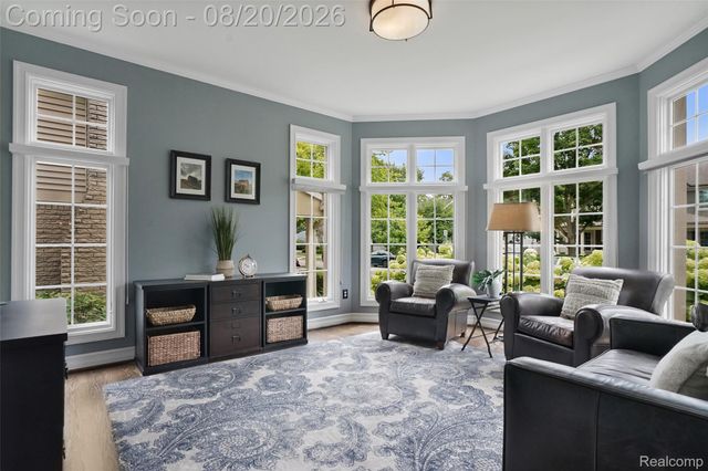 530 W 3rd Street, Rochester, MI 48307