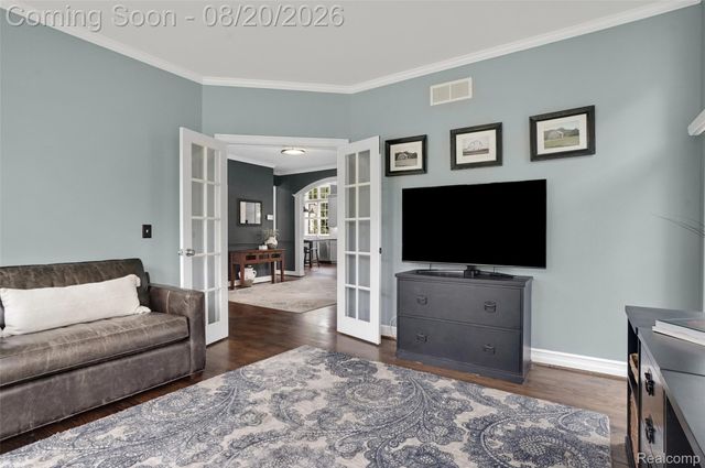 530 W 3rd Street, Rochester, MI 48307