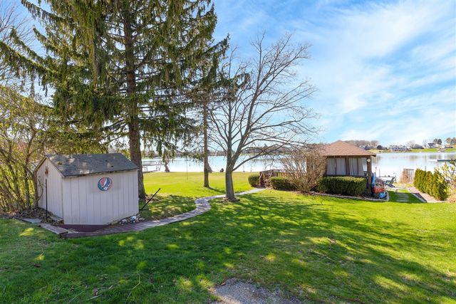 70649 Sunset Boulevard, Union, MI 49130
