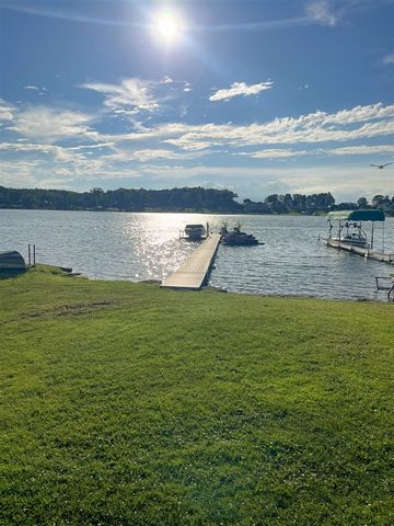 70649 Sunset Boulevard, Union, MI 49130