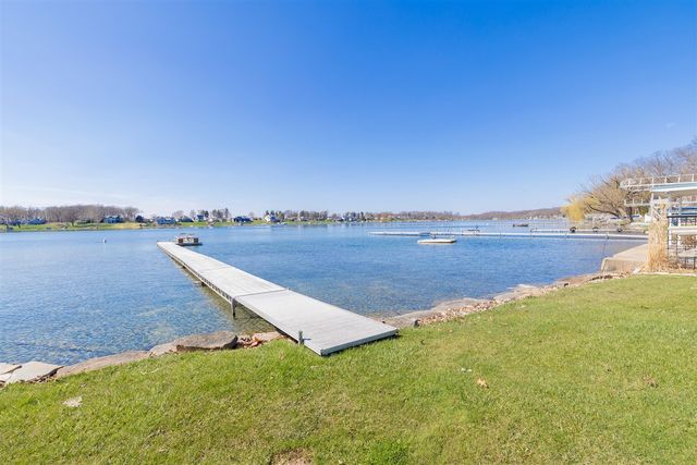 70649 Sunset Boulevard, Union, MI 49130