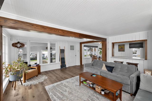 70649 Sunset Boulevard, Union, MI 49130