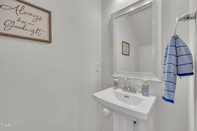 122 Enterprise Drive, Clayton, NC 27520