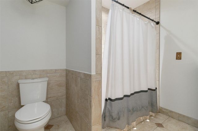 180 Ironstone RD, Smithville, TX 78957