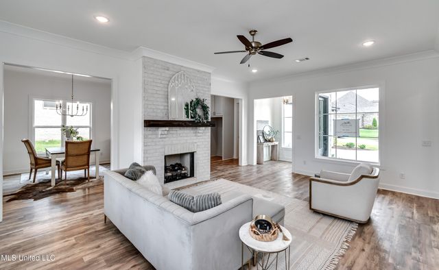 400 Parkdale Place, Canton, MS 39046