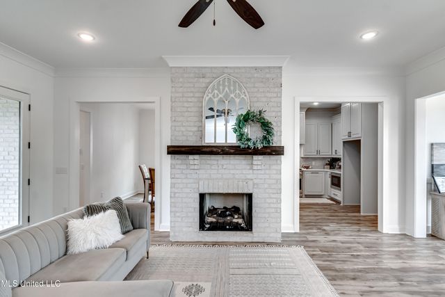 400 Parkdale Place, Canton, MS 39046