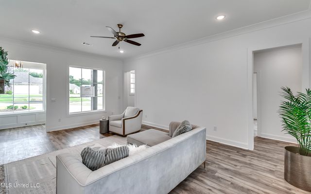 400 Parkdale Place, Canton, MS 39046