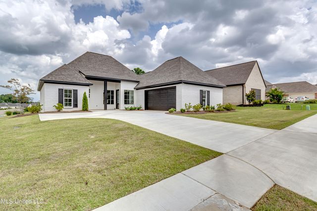 400 Parkdale Place, Canton, MS 39046