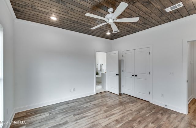 400 Parkdale Place, Canton, MS 39046