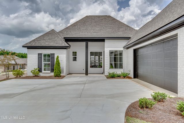 400 Parkdale Place, Canton, MS 39046
