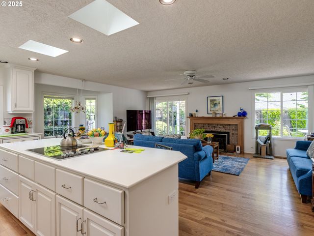 16266 Se CLARE Ct, Milwaukie, OR 97267