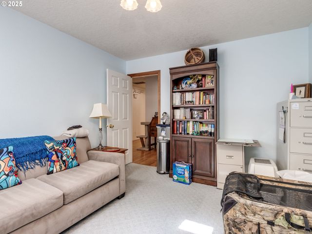16266 Se CLARE Ct, Milwaukie, OR 97267