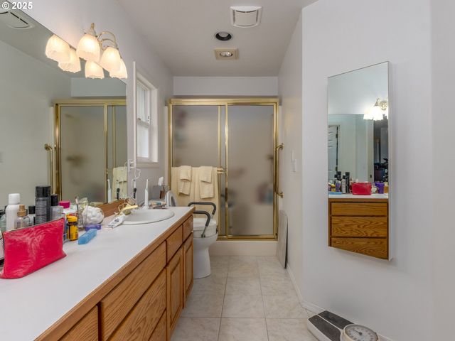 16266 Se CLARE Ct, Milwaukie, OR 97267