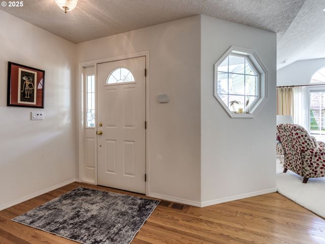 16266 Se CLARE Ct, Milwaukie, OR 97267