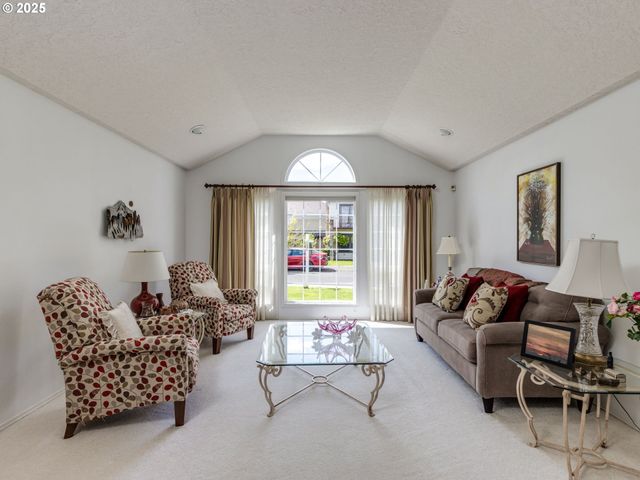 16266 Se CLARE Ct, Milwaukie, OR 97267