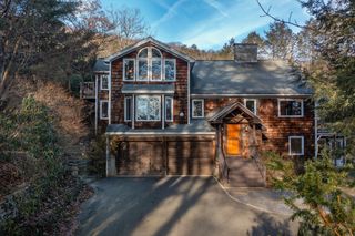 30 South St, Williamsburg, MA 01096