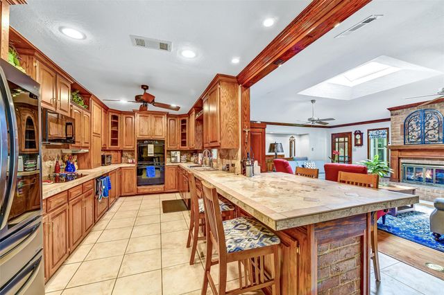 13320 County Road 184, Alvin, TX 77511