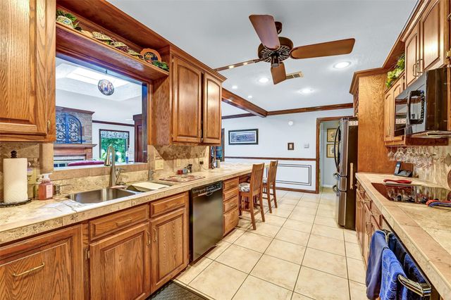 13320 County Road 184, Alvin, TX 77511
