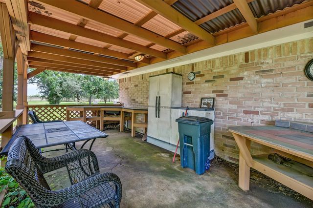 13320 County Road 184, Alvin, TX 77511