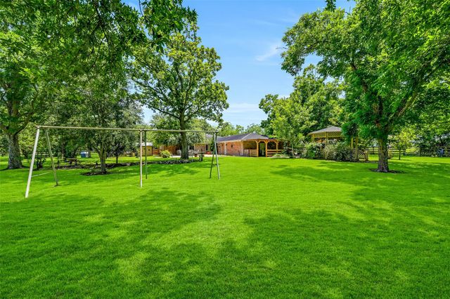13320 County Road 184, Alvin, TX 77511