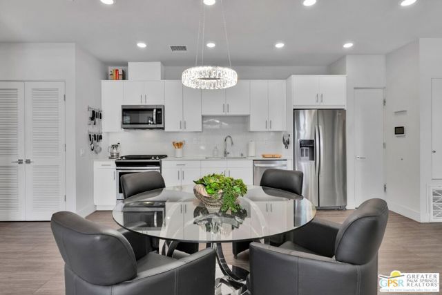 138 The, Palm Springs, CA 92262