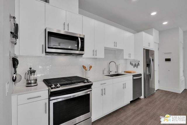 138 The, Palm Springs, CA 92262