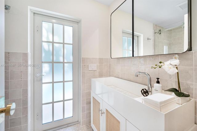 909 Roderigo Avenue, Coral Gables, FL 33134