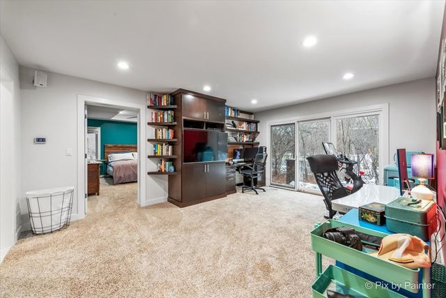 2655 Crestwood Lane, Riverwoods, IL 60015