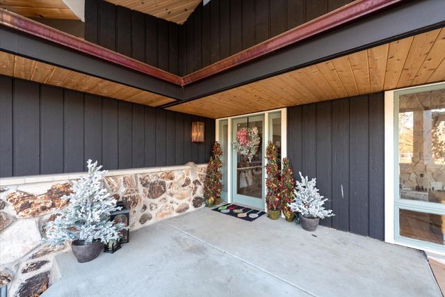 2655 Crestwood Lane, Riverwoods, IL 60015