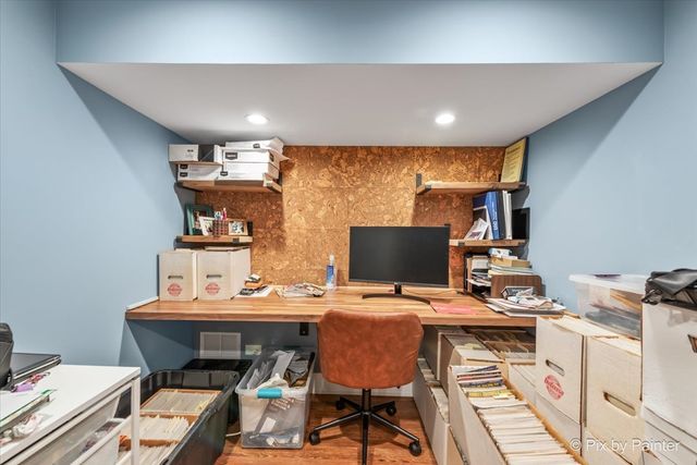 2655 Crestwood Lane, Riverwoods, IL 60015