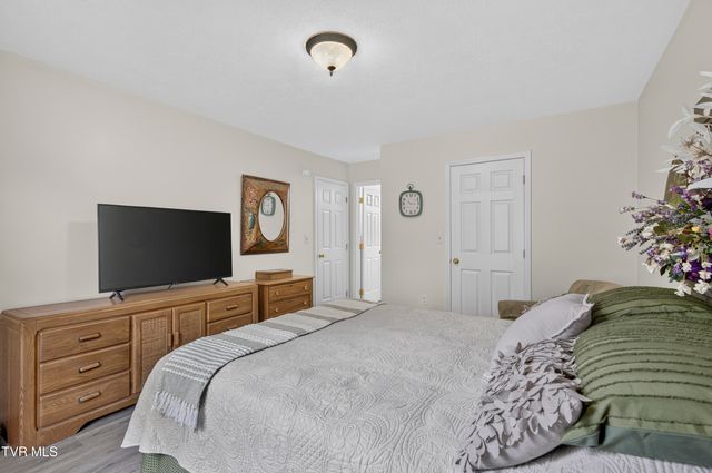 20831 Deer Run Drive A, Abingdon, VA 24211
