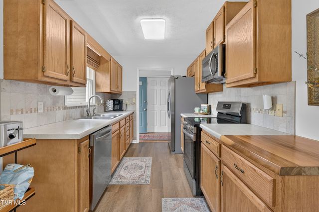 20831 Deer Run Drive A, Abingdon, VA 24211