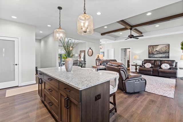 184 Queens Creek Drive, Frankenmuth, MI 48734