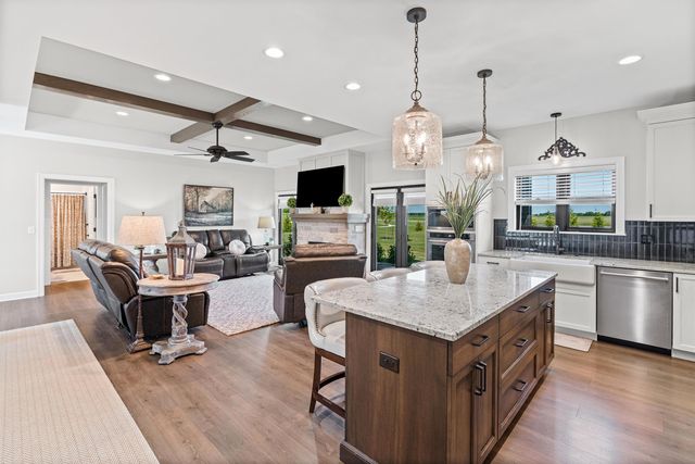 184 Queens Creek Drive, Frankenmuth, MI 48734