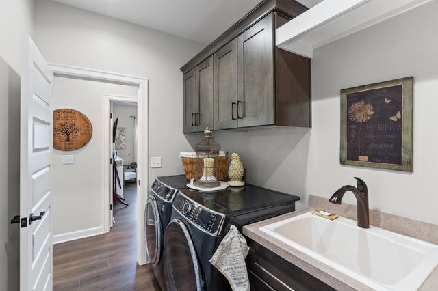 184 Queens Creek Drive, Frankenmuth, MI 48734